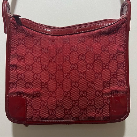 Authentic Gucci Canvas/Patent Leather crossbody - Picture 2 of 13